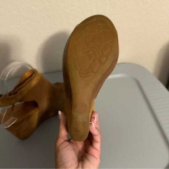 KORK-EASE Berit Wedge Leather Suede Tan Open Toe Buckle NEW Size 7 - Picture 7 of 10